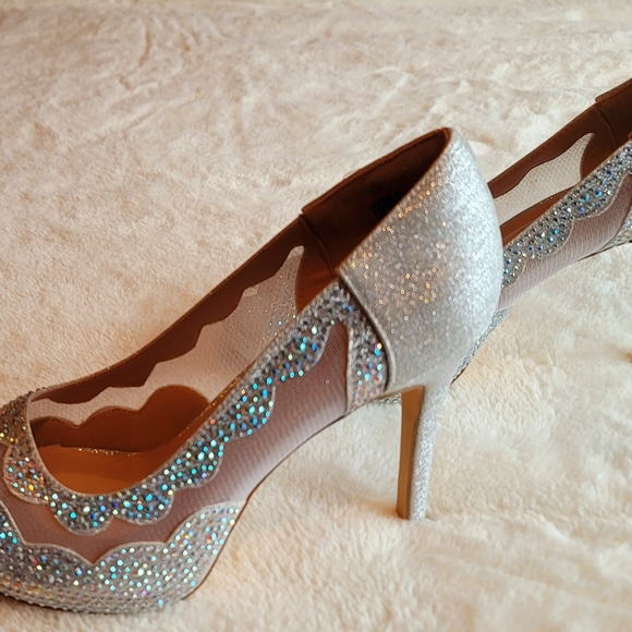 Sz 8 Beautiful Sparkling Heels - Picture 4 of 9